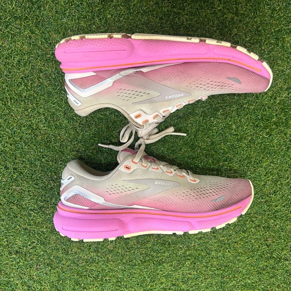 Brooks Ghost 15 Pink Tan Ombre Running Shoes Womens 7 Medium 1203801B139